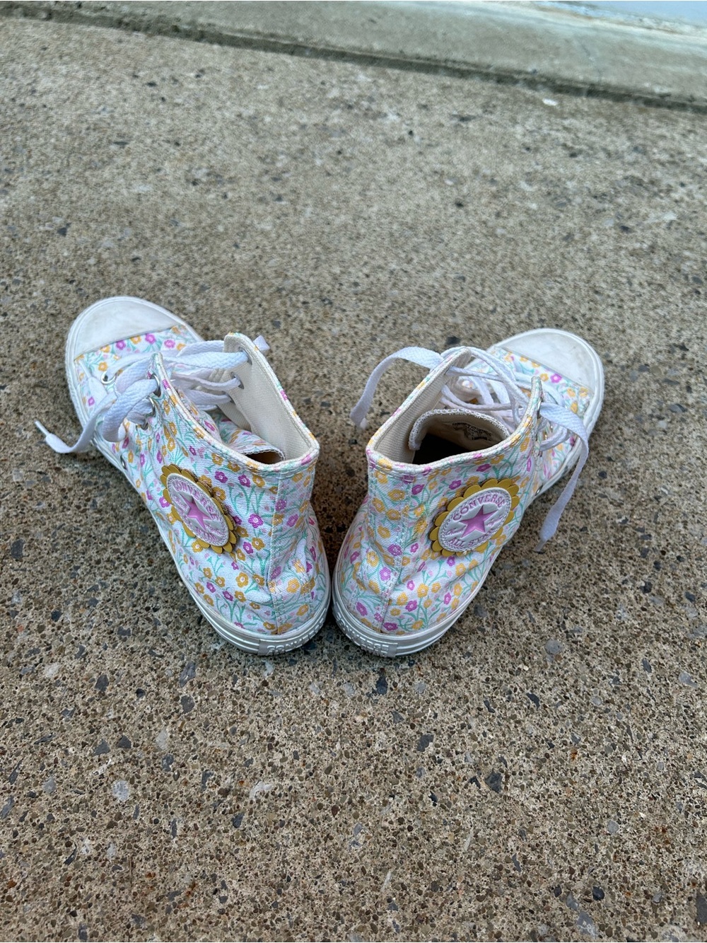 Converse Kids High-Top Sneakers - White with Pink & Yellow Floral Print - Picture 5 of 8